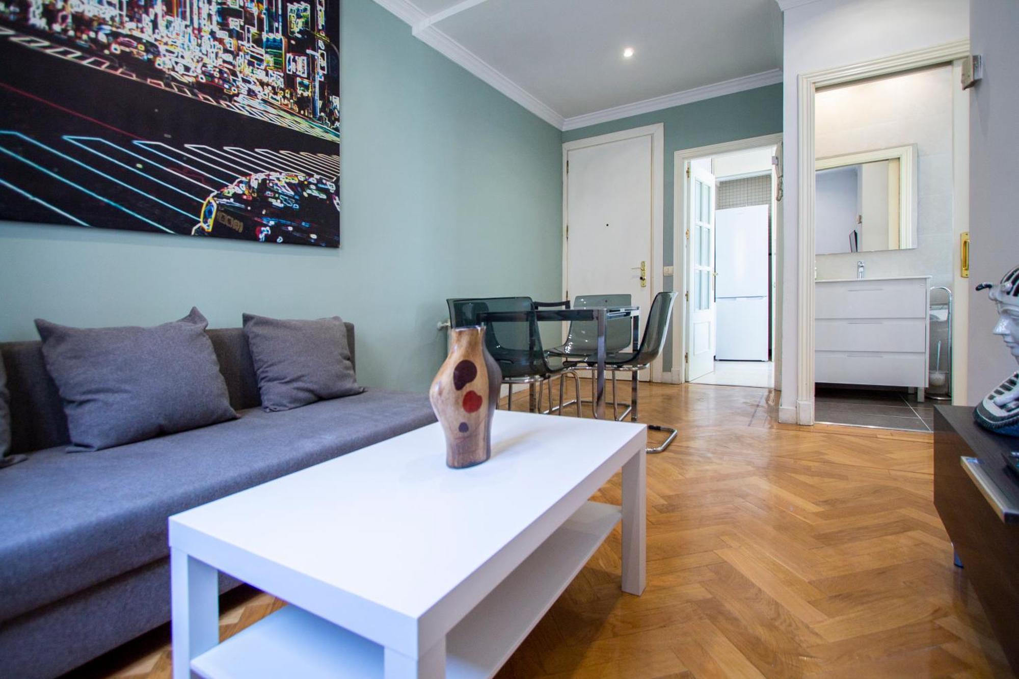 Apartamentos Dali Μαδρίτη Εξωτερικό φωτογραφία