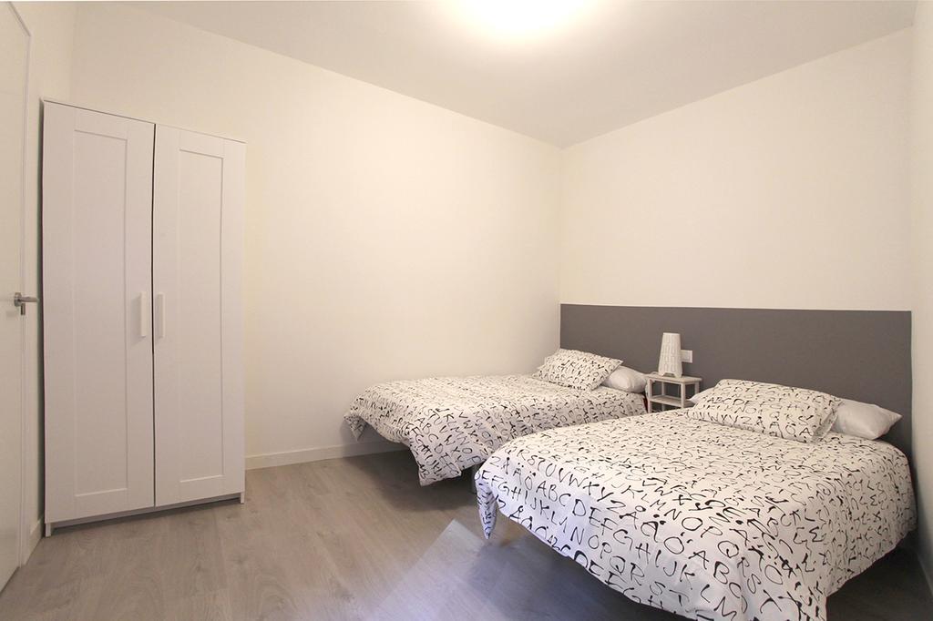 Apartamentos Dali Μαδρίτη Δωμάτιο φωτογραφία