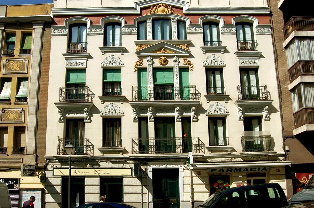 Apartamentos Dali Μαδρίτη Εξωτερικό φωτογραφία